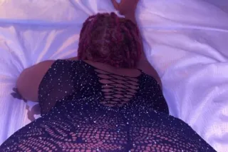 Kandii Throat Therapist In Tow... - Image 3