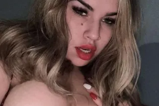 💦🚨ONE NIGHT🚨 💋𝐶𝑅𝐸𝐴𝑀𝑌 𝐴𝑁𝐷 𝑆𝑊𝐸𝐸𝑇... - Image 3