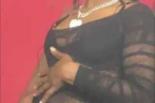 SERIOUS INQUIRIES ONLY 🤑 HORNY... - Image 2