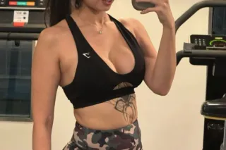 😋😏Sexy and hot, I’m new to thi... - Image 3