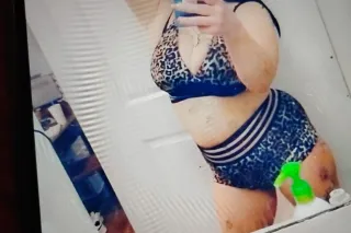 wet pussy and fat ass - 34 - Image 2